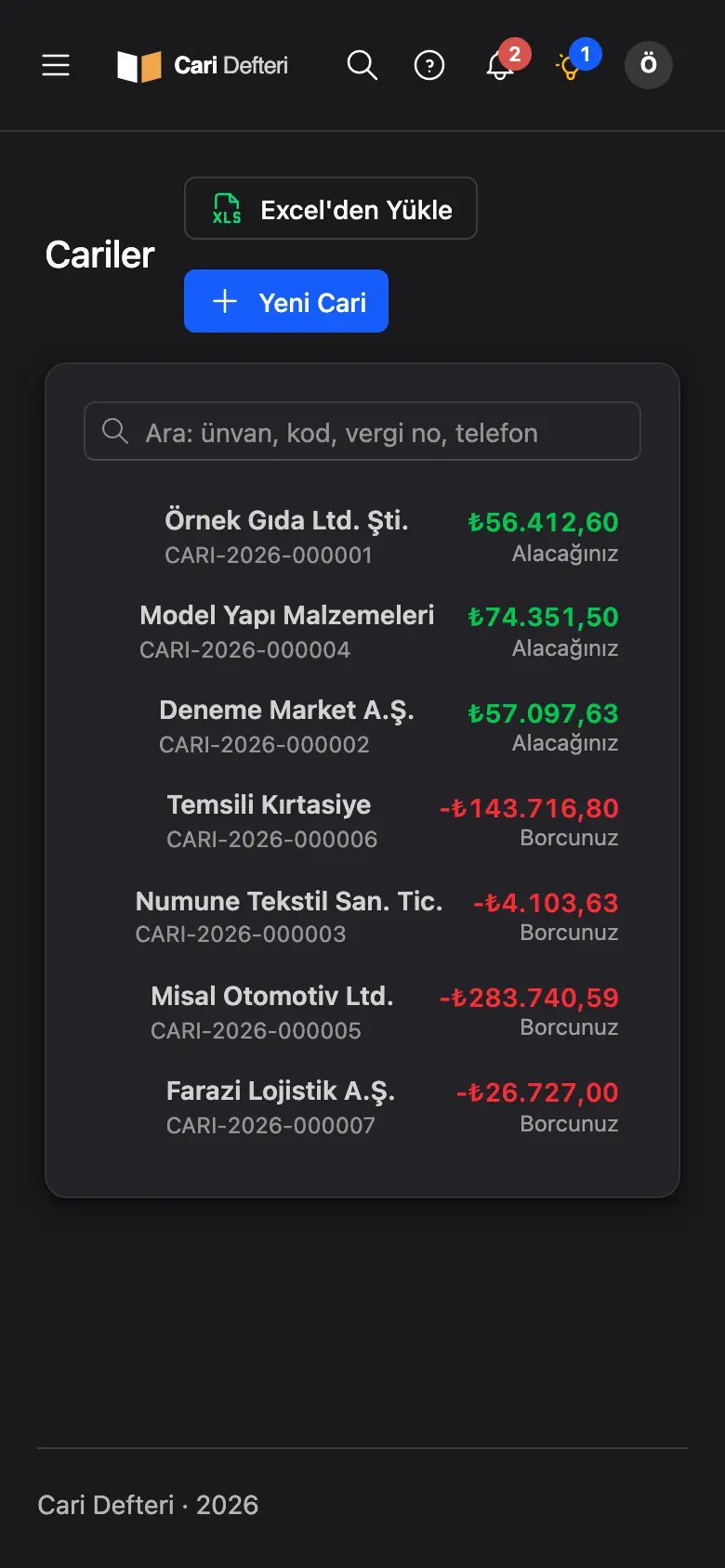 Telefonda cari listesi: her cari ad, kod ve bakiyesiyle ayrı bir kart olarak görünüyor
